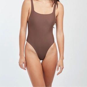 Benoa tahiti one piece